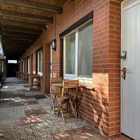Waldhotel Zum Bergsee Damme Bagian luar foto