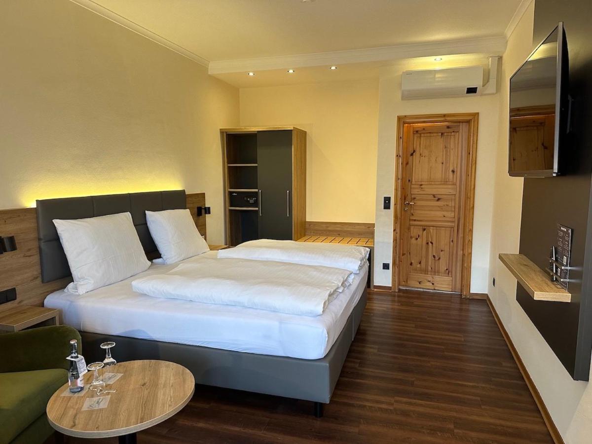 Waldhotel Zum Bergsee Damme Bagian luar foto