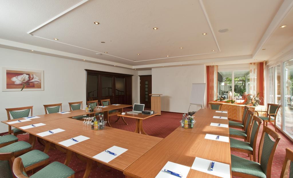 Waldhotel Zum Bergsee Damme Bagian luar foto